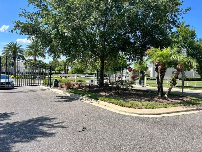 Building Photo - 471 Arbor Lakes Dr