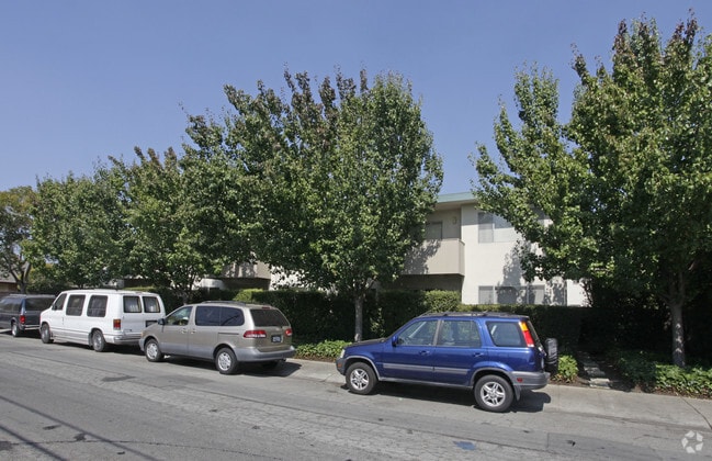 Building Photo - Curtner Apartments