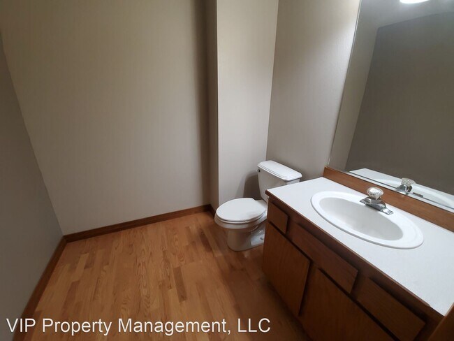 Building Photo - 4 br, 2.5 bath House - 3104 N. 8th Street