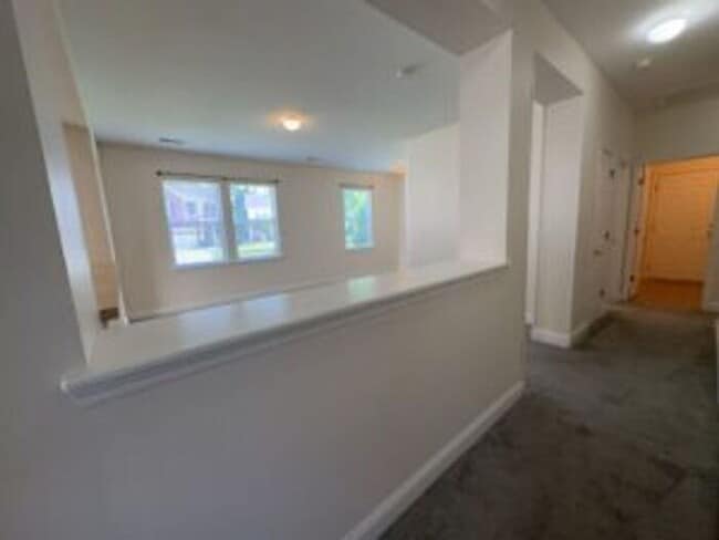 Building Photo - Foxbank Charm Awaits