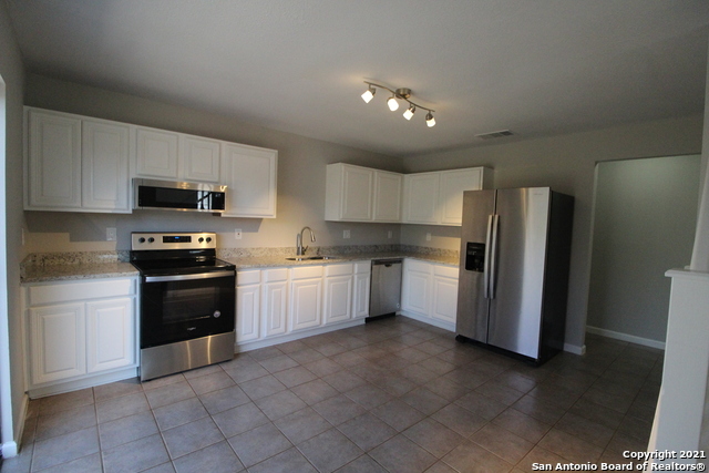 Building Photo - 9879 Highland Creek