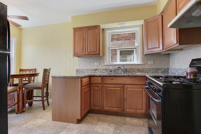 Building Photo - 5755 S Meade Ave