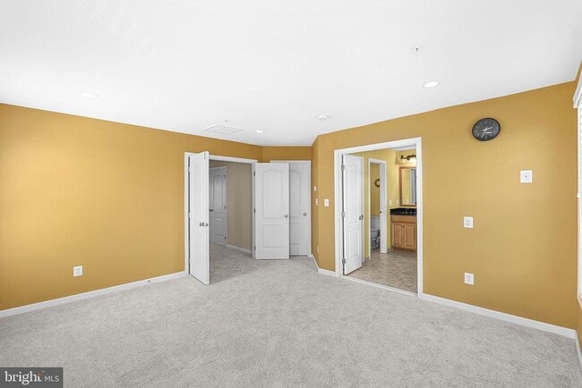 Building Photo - 43117 Shore Square