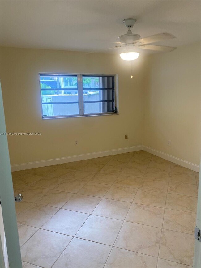 Building Photo - 8108 SW 81st Pl