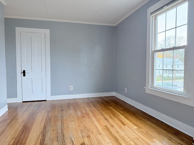 Building Photo - 29 Freestone Ave