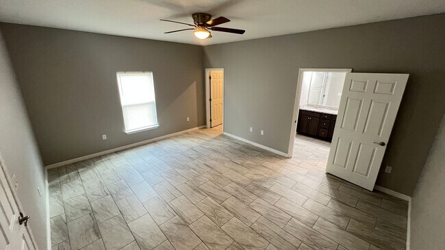 Building Photo - BEAUTIFUL 3 Bedroom, 2 Bathroom Home in Palm Bay!!