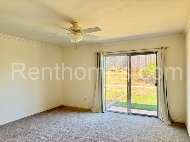 Building Photo - 1588 Rambla Puesta