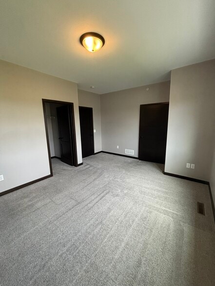 Building Photo - 3056 Bluestem Trl