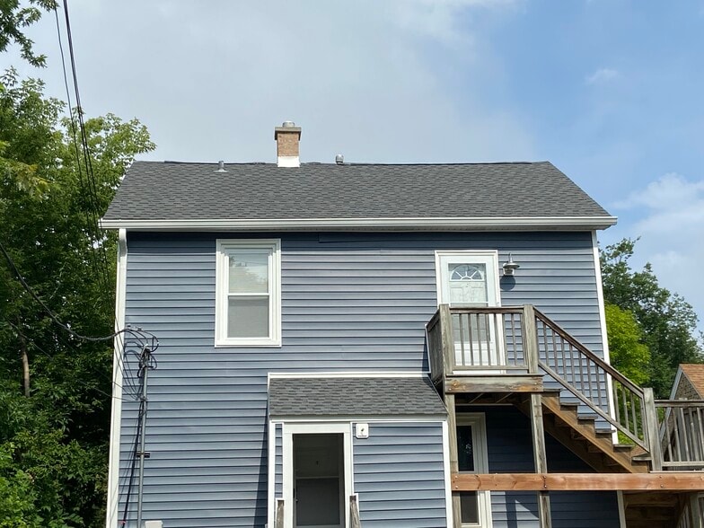 Building Photo - 1566 Dewey Ave