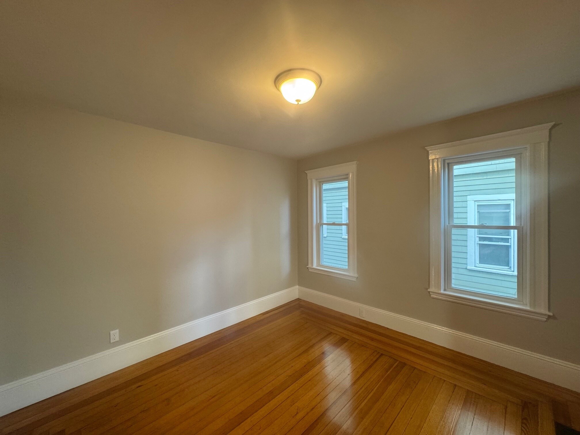 Building Photo - 11 Belmont Sq