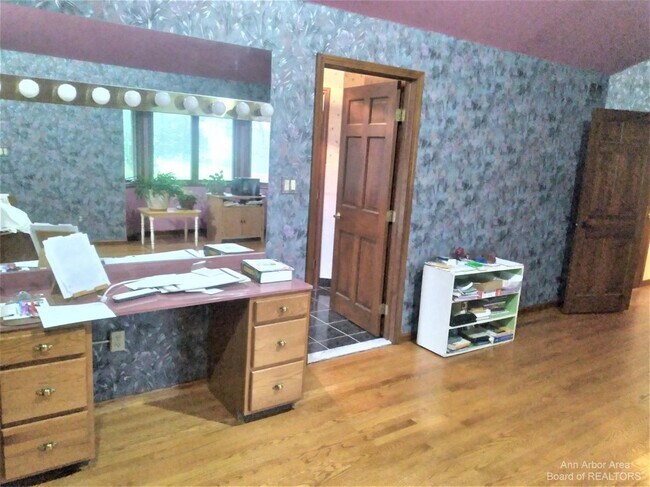 Building Photo - 5383 Textile Rd