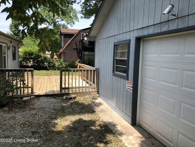 Building Photo - 3603 Cedarwood Way