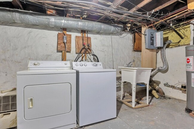 Building Photo - Charming 3 Bedroom, 1 Bath Home for Rent -...