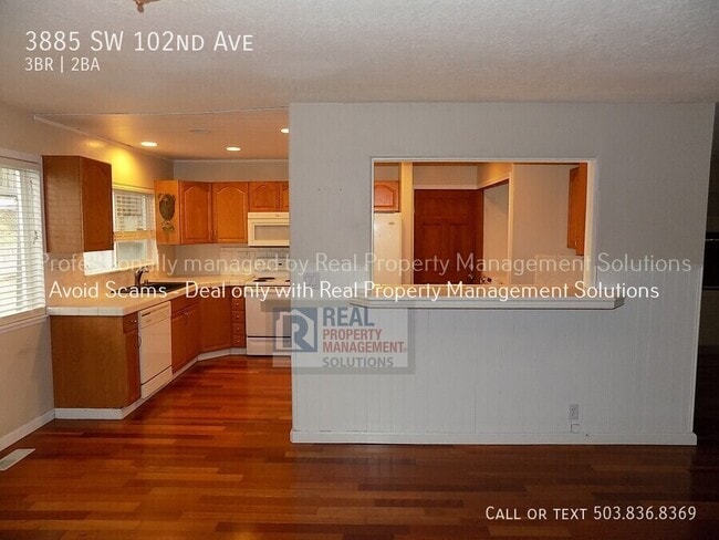 Building Photo - 3885 SW 102nd Ave