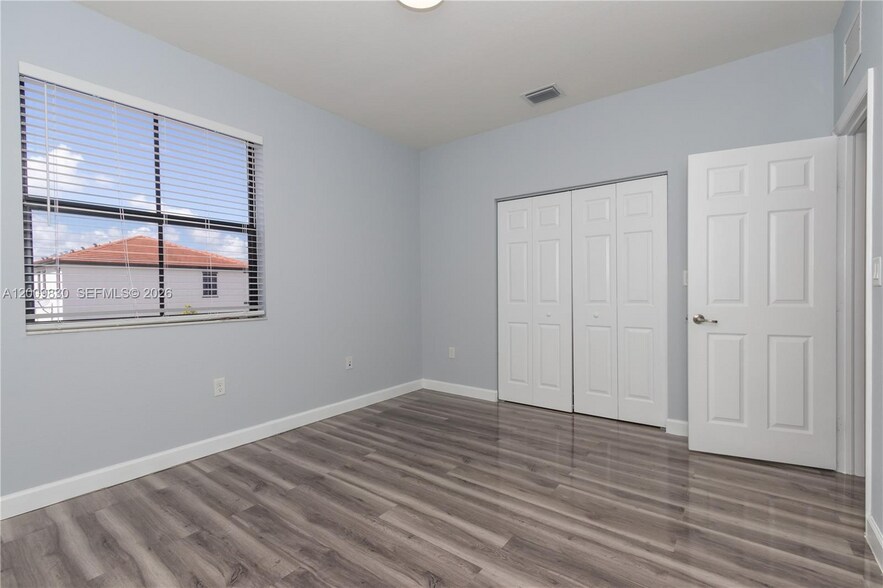 Building Photo - 3364 W 103rd Ter