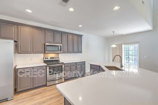 Building Photo - 459 Green Park Ln