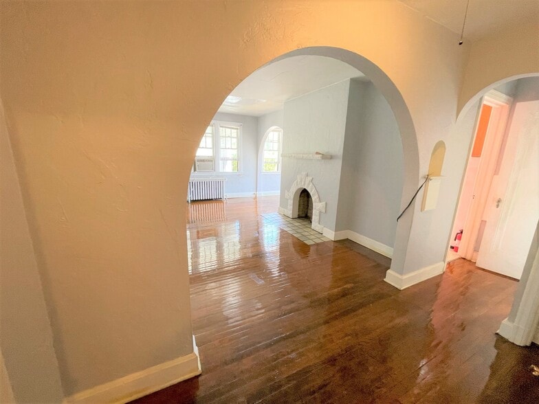 Building Photo - 6532 Wilkins Ave