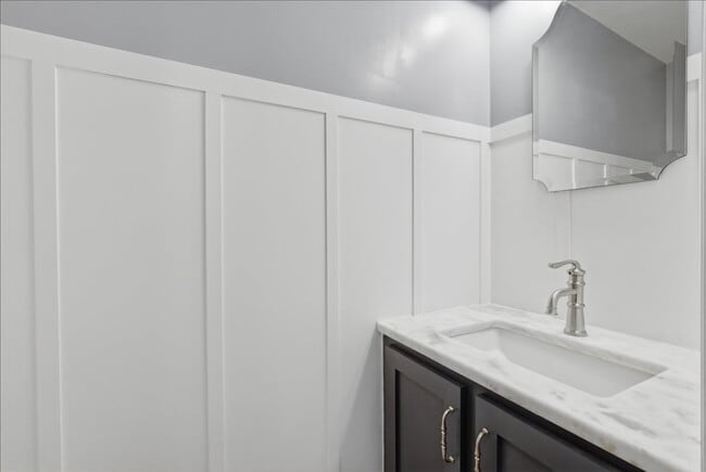 Building Photo - Updated 3BR / 2.5BA Townhome in Summit Chase – Over 1,900 Sq Ft with Deck & Fenced Patio!