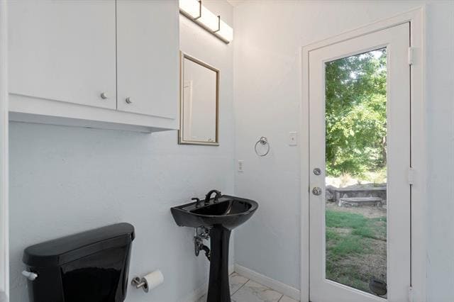 Building Photo - 8907 Club Creek Cir
