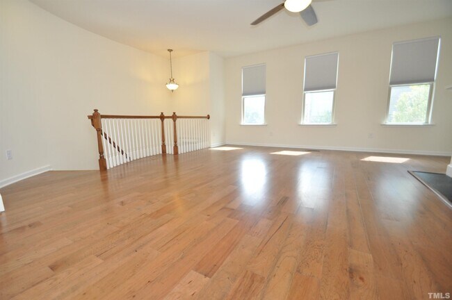 Building Photo - 5405 Cambridgeshire Loop