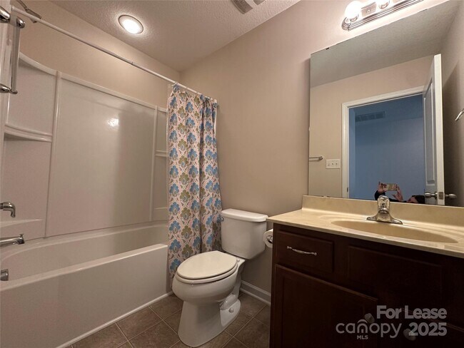 Building Photo - 4531 Hubbard Falls Dr