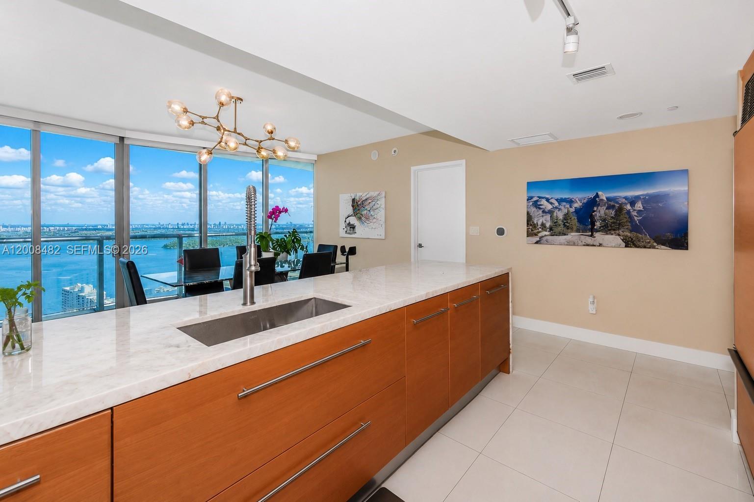 Building Photo - 465 Brickell Ave