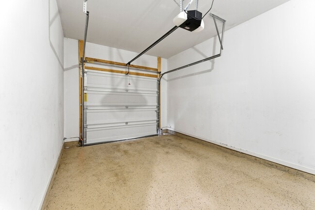 Building Photo - 3068 Tarian Way