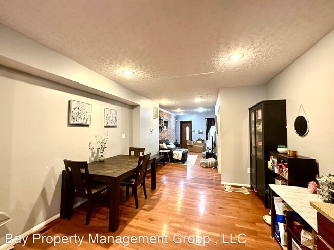 Building Photo - 3 br, 2 bath House - 1123 Race Street