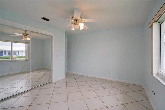 Building Photo - 2086 SW 12th Ave