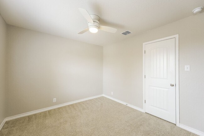 Building Photo - 5 bedroom first time rental! $500 off of the first full month for applications submitted by March...