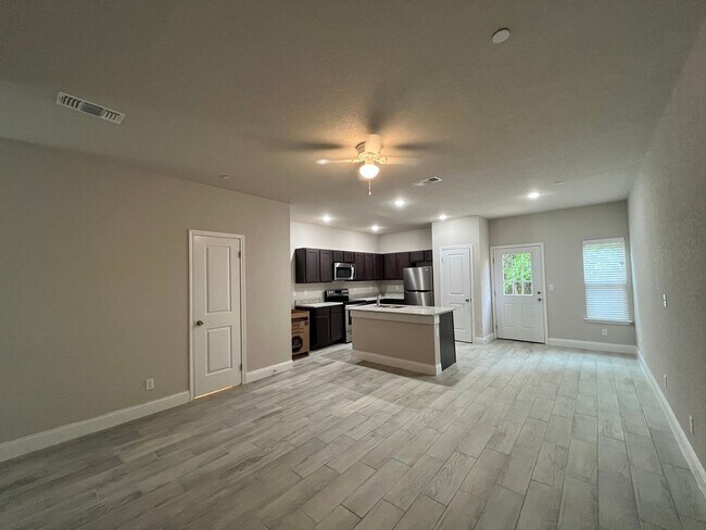 Building Photo - 7813 Savanah Brooks, Live Oak, TX. 78233