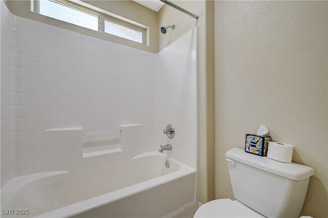 Building Photo - 2977 Queen Lake Ct