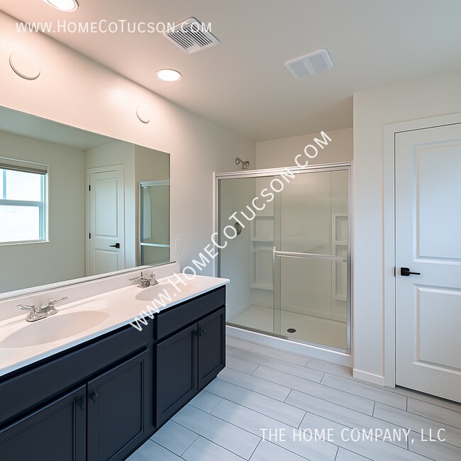 Building Photo - 8558 W Jackdaw Ct