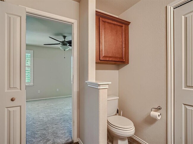 Building Photo - 819 Palo Duro Dr