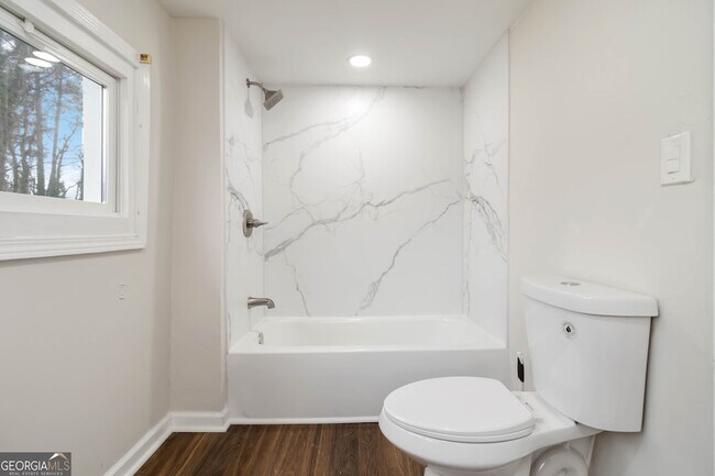 Building Photo - 2141 Fairburn Rd SW