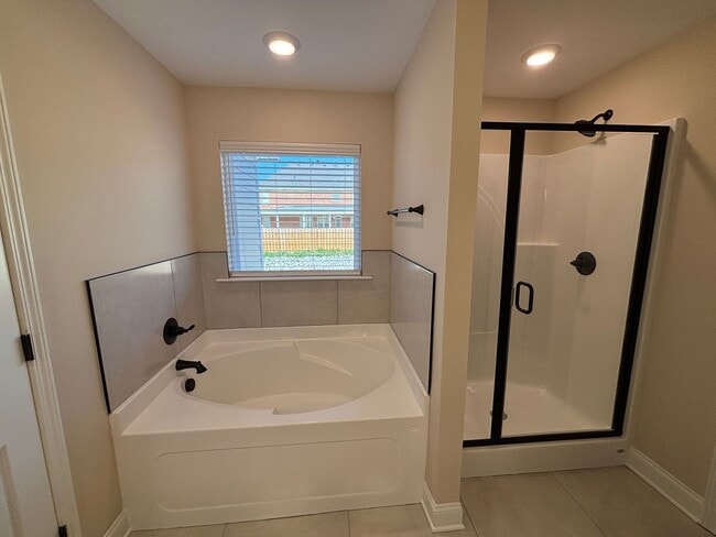 Building Photo - Baldwin Place - Columbia County