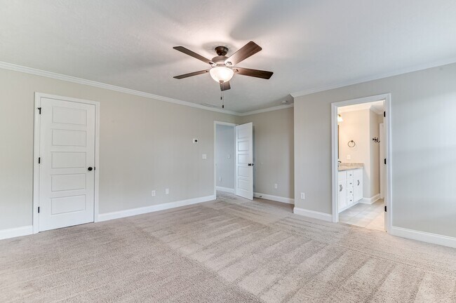 Building Photo - 2041 Limerick Ct