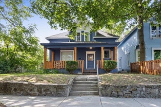 Building Photo - Newly updated 1 Bedroom 1 Bath Studio Styl...
