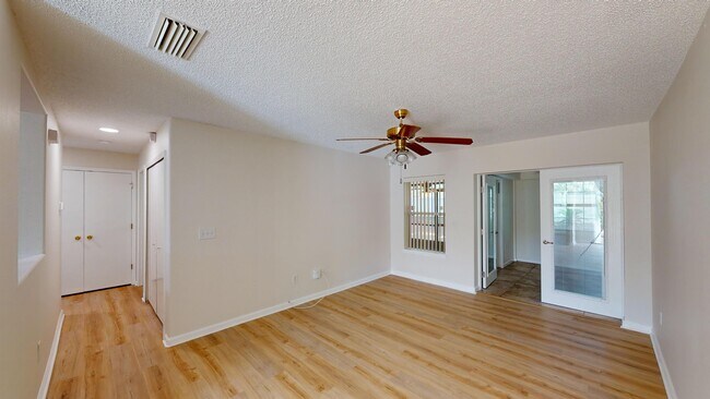 Building Photo - 5 Ryland Pl