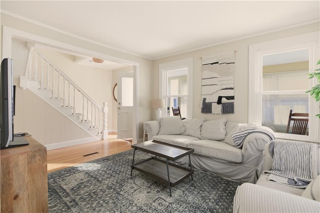 Building Photo - 8 Carey St