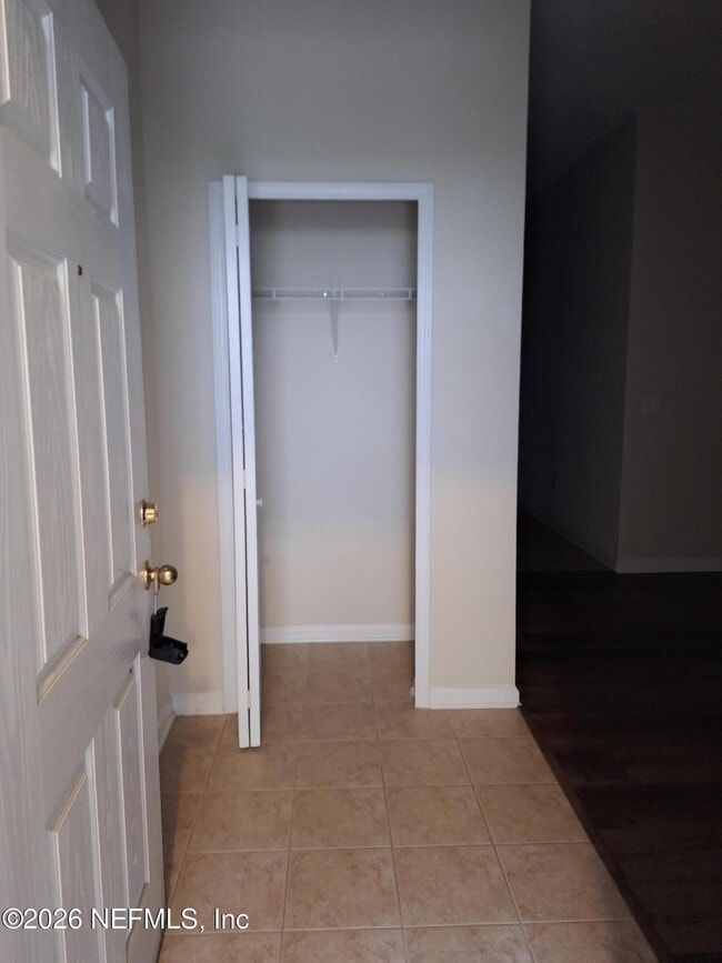 Building Photo - 7032 Deer Lodge Cir
