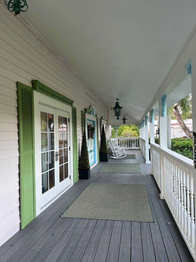Building Photo - 15100 Sweetwater Ct