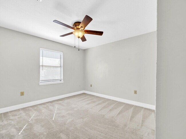 Building Photo - 258 Kidd St