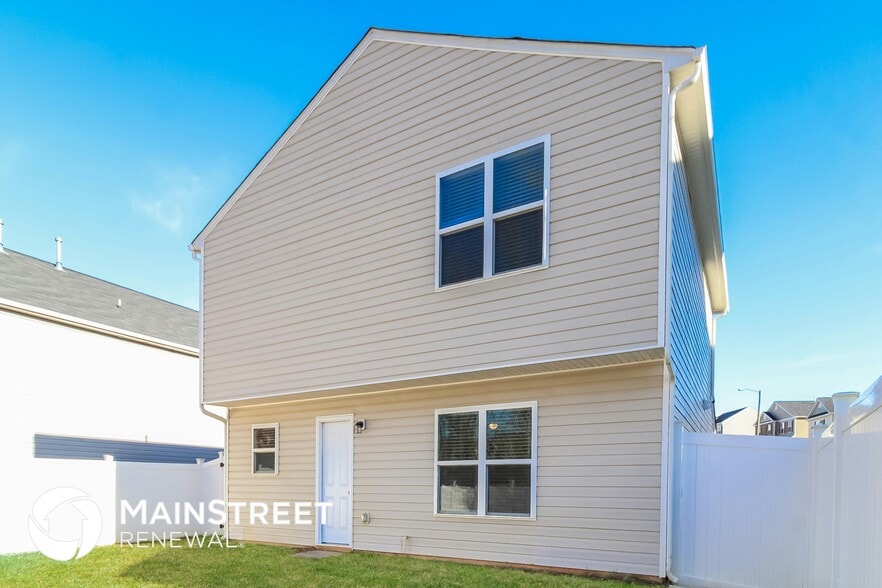 Building Photo - 1404 Aurora Glen Dr