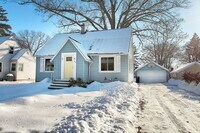 Building Photo - 3 Bedroom Home On Holland's North Side