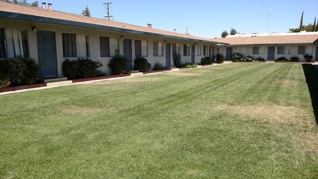 Building Photo - River Bluff Apartments