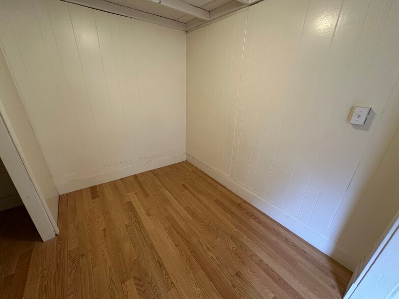 Building Photo - 218 Cambridge St