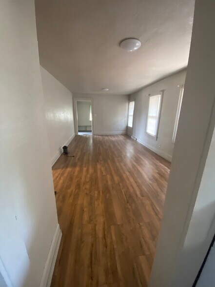 Building Photo - 1534 28th St N