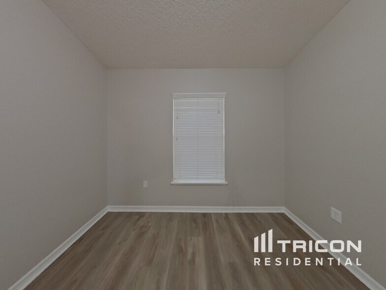 Building Photo - 407 Nuestra Pl