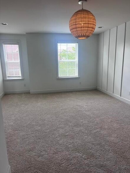 Building Photo - 4822 Genoa Dr